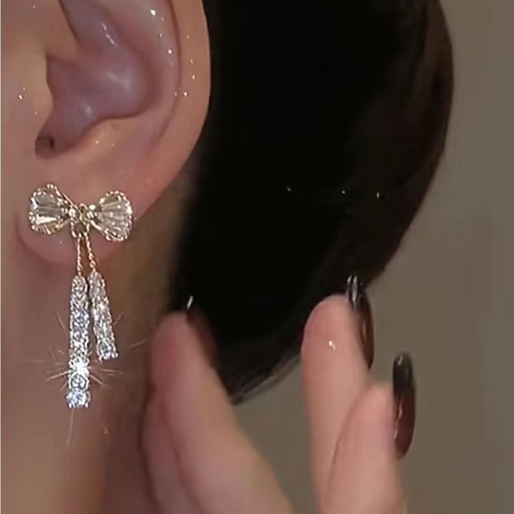 COPY - CZ BOWS WITH GOLD